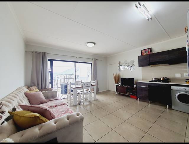 1 BEDROOM APARTMENT FOR SALE IN PETERVALE